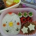 papanda04's cooksnap of when they made 簡単☆キャラ弁 にわとり v（°∇°）v.