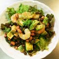 ゆりYO船長's cooksnap of when they made 簡単！エビとアボガドのガーリックソテー.