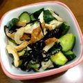 《てんてん》's cooksnap of when they made きゅうりと竹輪の塩昆布.
