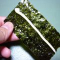ぶるう★べりい's cooksnap of when they made 味付け海苔に一本筋のマヨネーズ.