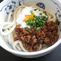 ぶるーぽぴー's cooksnap of when they made あの店の!!肉味噌温玉うどん♪風?.
