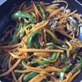 yosyos12's cooksnap of when they made ピーマンと人参のツナ炒め.