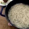 クックGOWGRH☆'s cooksnap of when they made ストウブで乾麺を湯がく.