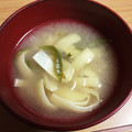 ふっきー＠初心者's cooksnap of when they made 甘獅子唐と玉ねぎと油揚げの味噌汁.