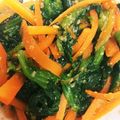 きゃな♭'s cooksnap of when they made ほうれん草と人参の胡麻和え.