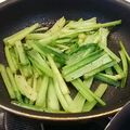 ♡M∫K∫♡'s cooksnap of when they made あと1品☆小松菜のオイスターバター炒め.