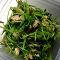 みまゆ's cooksnap of when they made 3分で完成！節約★豆苗とツナの中華和え★.