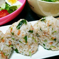 cocoroの扉's cooksnap of when they made 水菜と鮭フレークのおにぎり♪.