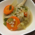 〈＊HATO＊〉's cooksnap of when they made 手羽先と押し麦☆スープ.