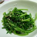 myukitty's cooksnap of when they made 春菊のごま油炒め.