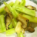 由芽15's cooksnap of when they made ◆エリンギとブロッコリー芯のバター炒め♪.
