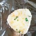 ぐーたら子☆'s cooksnap of when they made 鮭フレークと大葉のおにぎり.