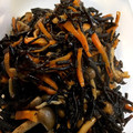 シュウ72's cooksnap of when they made 人参・しめじと長ひじきの煮物♪.