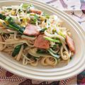 バカリャウ's cooksnap of when they made 豚肉とニラもやしの玉子炒めうどん.
