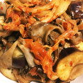 ＊にょにょん＊'s cooksnap of when they made 簡単1品♪舞茸と茄子のキムチ炒め.