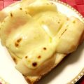 珍獣使い's cooksnap of when they made 焼き桃チーズシュガートースト！.
