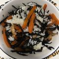 すぴるばーぐ's cooksnap of when they made 簡単！グリンピースとひじきの混ぜごはん.