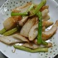 なおつん0802's cooksnap of when they made 節約あと一品☆キノコ竹輪のガリバタ炒め♪.