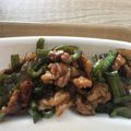 クックCHLBAR☆'s cooksnap of when they made 豚こま・パプリカ・シメジでさっぱり黒酢餡.