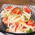 oshisaya's cooksnap of when they made 簡単副菜☆トマトドレッシングの大根サラダ.