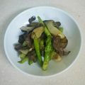 ピーナッツ子♪'s cooksnap of when they made 牛肉アスパラエリンギ炒め.