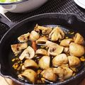 rinrinnnn's cooksnap of when they made 砂肝とマッシュルームのアヒージョ.