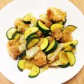 メロンパンマン's cooksnap of when they made 簡単♪鶏もも肉とズッキーニのカレー炒め.