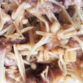 Lioママ's cooksnap of when they made 豚肉ときぬさやとえのきの炒め物.