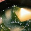 ♥ミルクティ♥'s cooksnap of when they made 豆腐とわかめのおみそ汁.