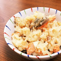 HappyChamy's cooksnap of when they made 簡単＆節約♫きのこと鮭の炊き込みご飯.