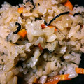 いつきらりおん's cooksnap of when they made ひじきと油揚げの炊き込みごはん.