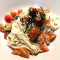 chibijuju's cooksnap of when they made 簡単麺を和えるだけ♪トマトと大葉の冷製麺.
