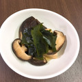 :えり坊's cooksnap of when they made 高野豆腐とわかめとしいたけの煮物.
