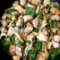 ヨーコvery's cooksnap of when they made 鶏とキノコとピーマンの甘辛炒め.