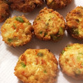 ☆まっちゃちょこ☆'s cooksnap of when they made 簡単！豆腐と枝豆と人参のがんもどき。.