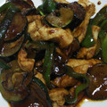 とこぷっぷ's cooksnap of when they made 鶏肉と夏野菜のピリ辛炒め.