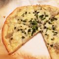 梅茶づけ's cooksnap of when they made フライパンで簡単☆葱とシラスのピザ.