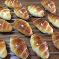 おはなすき's cooksnap of when they made ホームベーカリーでバターロール.