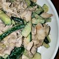 とし様の嫁's cooksnap of when they made たたき胡瓜と豚しゃぶの胡麻だれサラダ.
