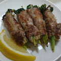 misato3's cooksnap of when they made えのきと豆苗の肉巻き.