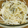 美雨★'s cooksnap of when they made もやしと塩昆布の和え物.