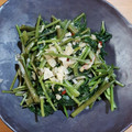 クックTYCAFH☆'s cooksnap of when they made 簡単速攻〜空芯菜の焦がしネギニンニク炒め.