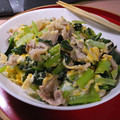 botu's cooksnap of when they made 卵と豚肉・小松菜の味付け簡単炒め.