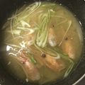 どんこちゃん's cooksnap of when they made エビの頭のみそ汁.