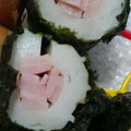 キャラメグ♪'s cooksnap of when they made ちくわとハムの海苔巻き★お弁当に便利.