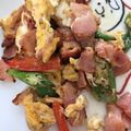 poohさん☆'s cooksnap of when they made お弁当にも♪オクラとベーコンの卵炒め.