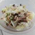 tiemi's cooksnap of when they made 超簡単！しめじとキャベツのやみつき和え.