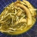rozako's cooksnap of when they made 乾燥メカブとキノコ.