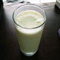 れぽっと's cooksnap of when they made ＊簡単♪キウイとヨーグルトのスムージー＊.