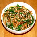ヤス＠武州川崎's cooksnap of when they made ランチに♪ひき肉とニラもやしのみそ炒め丼.
